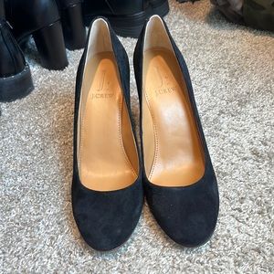 NWOT round toe J CREW Factory black pumps